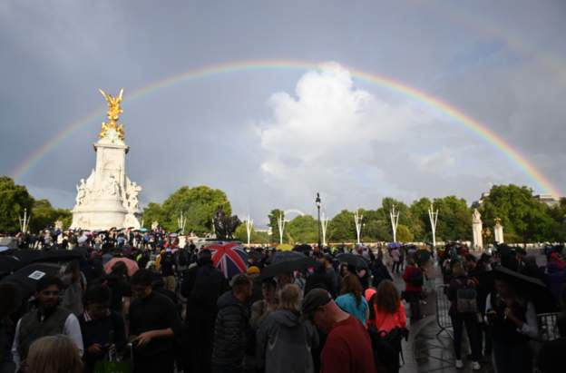 rainbow happy about dead colonizer
